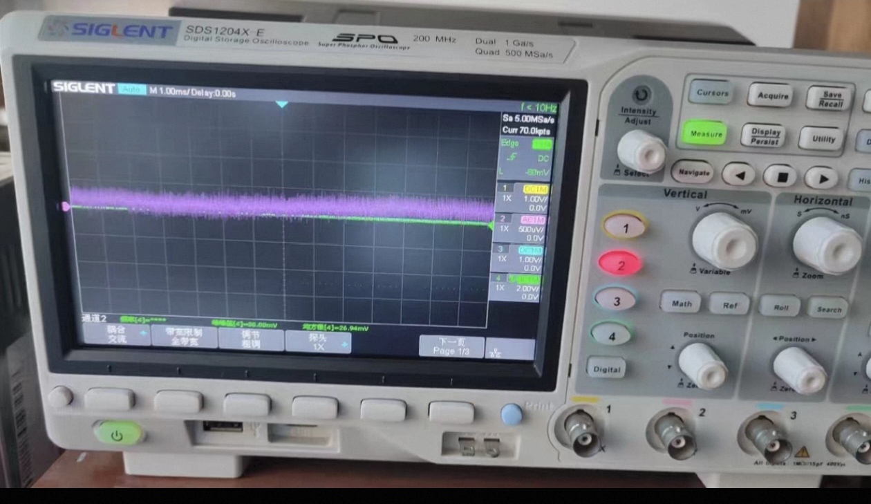 Osciloscópio Digital SIGLENT S - Digital Storage Oscilloscope 4 Channel 100Mhz avaliação e preço